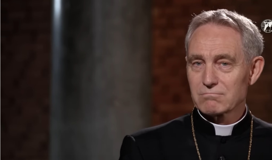 Mons. Gänswein se quedó «en shock» cuando Francisco le dejó sin sus ocupaciones como prefecto de la Casa Pontificia