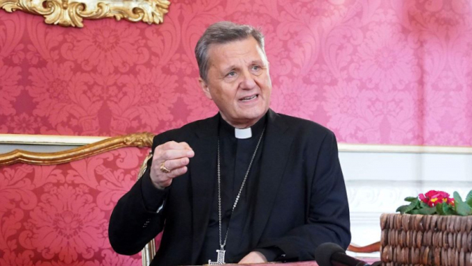 Cardenal Grech: «Sin oración no habrá Sínodo»