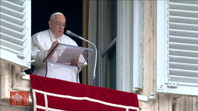 Francisco: Dios nos ama mientras somos pecadores, no porque seamos buenos