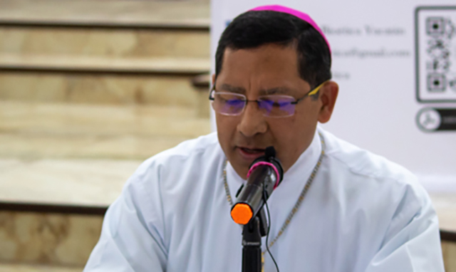 Mons. Medina asegura que la crisis en la Iglesia no se arregla ordenando hombres casados y mujeres sino dando testimonio