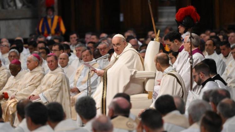El Papa a los sacerdotes: «Hermanos, la madurez sacerdotal pasa por el Espíritu Santo»