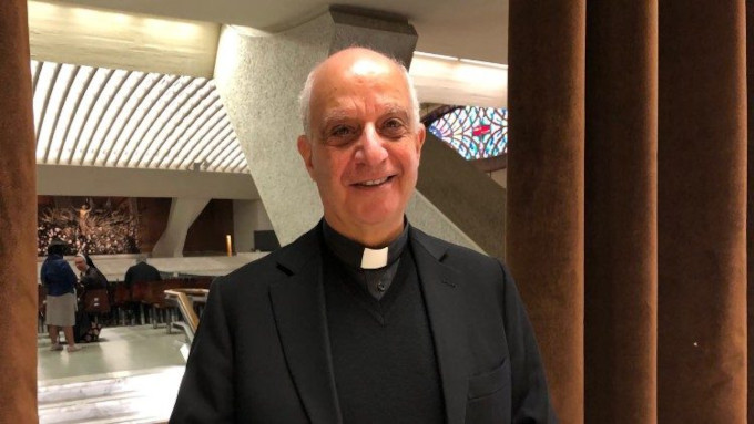 Mons. Rino Fisichella valora la evangelizacin en internet pero advierte que no puede sustituir al encuentro personal