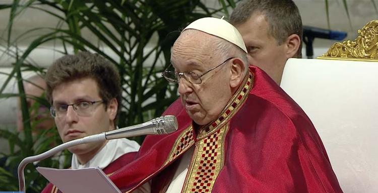 Francisco pide poner al Espritu Santo en el principio y en el centro de los trabajos sinodales