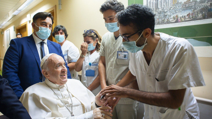 El Papa dice que no respira bien por los efectos de la anestesia de la operacin de hace dos semanas