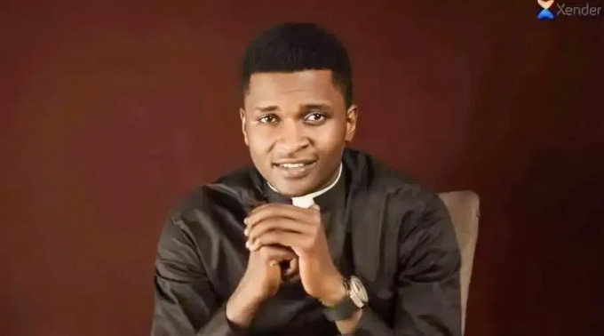 Asesinan a tiros a un joven sacerdote en Nigeria