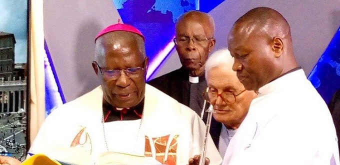 La Iglesia en Uganda advierte a los fieles sobre la presencia de falsos obispos y sacerdotes