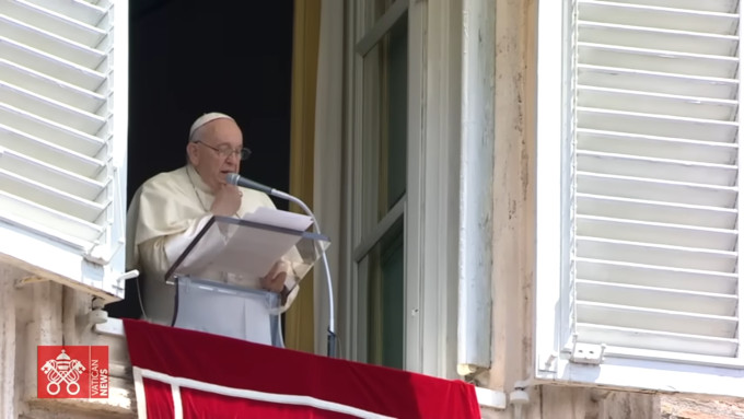 Francisco: El cristiano no cree en las supersticiones, como la magia, las cartas, los horscopos o cosas similares