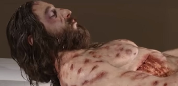 El primer cuerpo hiperrealista de Cristo basado en la Sbana Santa emprende su tour mundial