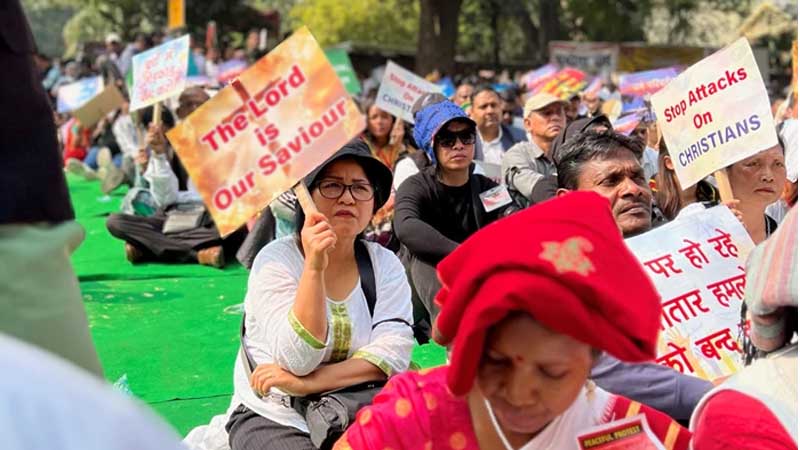 India: el cardenal Anthony Poola se alegra de la victoria de un candidato que prometi respetar los derechos de las minoras