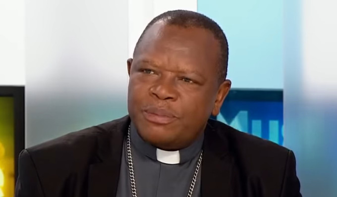 El cardenal Ambongo advierte que Fiducia Supplicans contradice la idea de una Iglesia sinodal