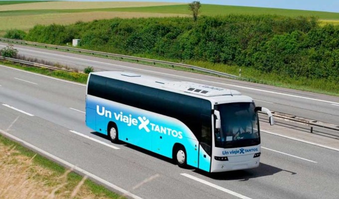 La CEE fleta un viaje en autobs para 15 personas que no hayan marcado la X en la declaracin de la Renta
