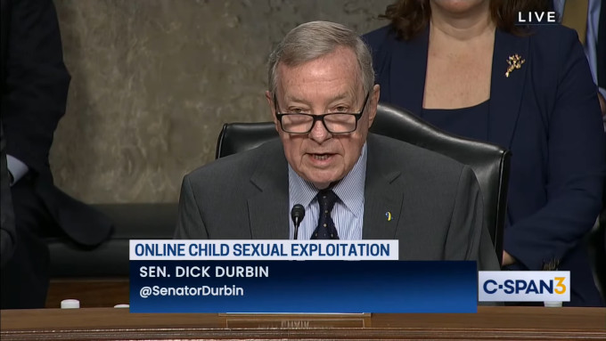 Senadores de EE.UU acusan a los directivos de redes sociales de promover el abuso infantil en internet