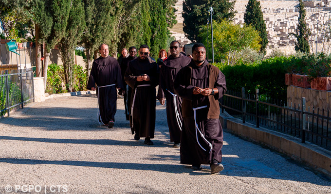 Los franciscanos en Tierra Santa comienzan en el Santuario Dominus Flevit las peregrinaciones por la Semana Santa