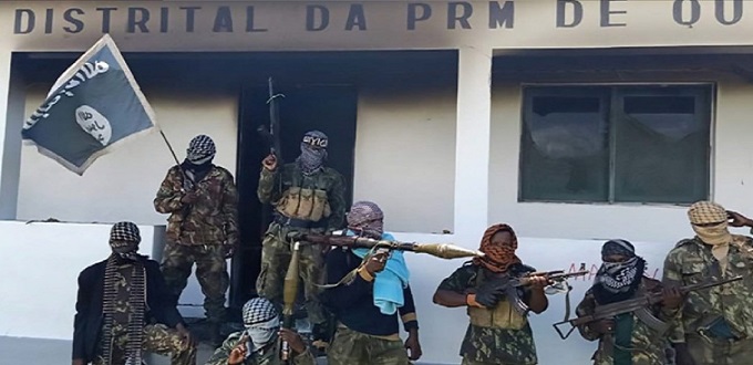 Violencia y secuestros generan masiva huida en Mozambique