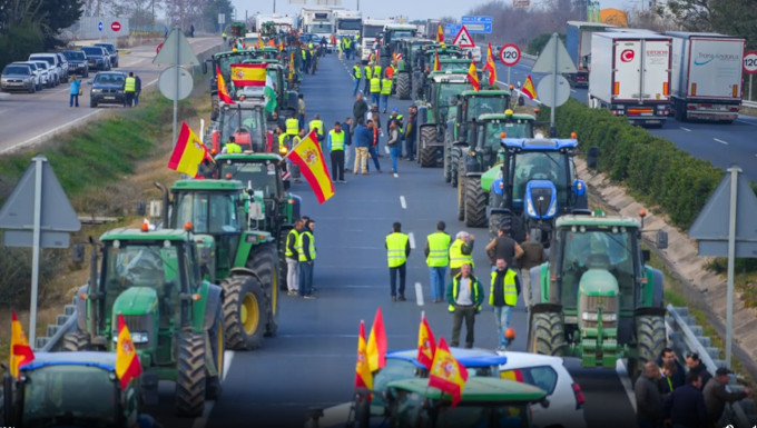 El Arzobispo de Oviedo apoya las protestas de agricultores y ganaderos
