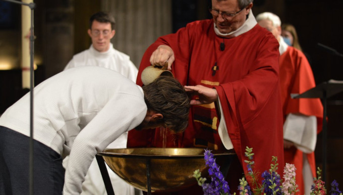 Aumenta en Francia el nmero de conversos del islam al cristianismo