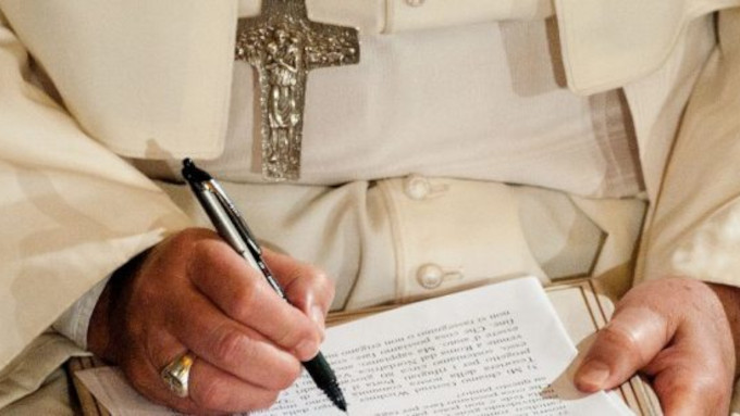 El Papa convoca el jubileo ordinario del 2025 con la bula Spes non confundit