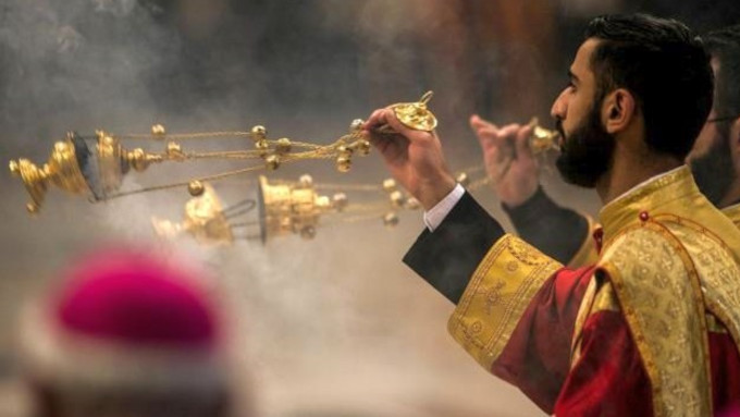 La buena liturgia atrae a cada vez ms jvenes en Francia