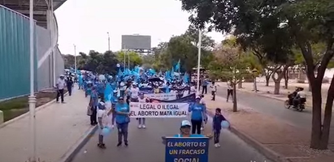 Marcha histrica en 110 ciudades colombianas