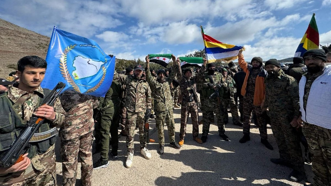 Nuevos enfrentamientos en Siria causan al menos un centenar de muertos Nuevos enfrentamientos en Siria causan al menos un centenar de muertos