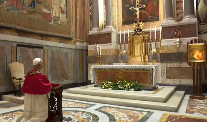 El Papa confirma provisionalmente a todos los cargos de la Curia El Papa confirma provisionalmente a todos los cargos de la Curia