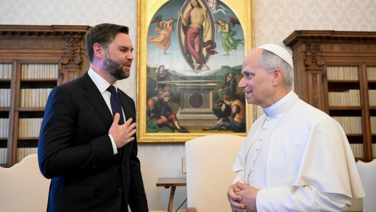 Trump asegura que el Vaticano está dispuesto a acoger negociaciones de paz entre Rusia y Ucrania Trump asegura que el Vaticano está dispuesto a acoger negociaciones de paz entre Rusia y Ucrania