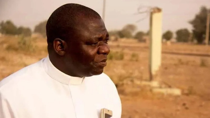 Obispo nigeriano pide oraciones por un sacerdote secuestrado por Boko Haram Obispo nigeriano pide oraciones por un sacerdote secuestrado por Boko Haram