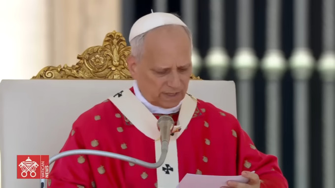 El Espíritu Santo «disuelve nuestras durezas, los egoísmos, los miedos que nos paralizan, los narcisismos» El Espíritu Santo «disuelve nuestras durezas, los egoísmos, los miedos que nos paralizan, los narcisismos»