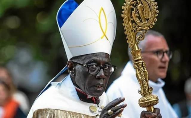 Sarah: sta es nuestra vocacin cristiana: beber el cliz de la Cruz