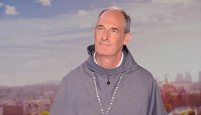 Cardenal Bustillo: Los catlicos no estn muertos!