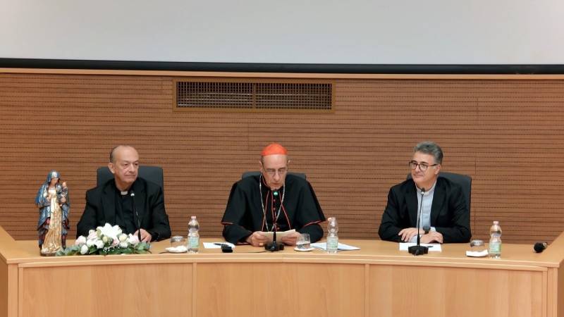 Diane Montagna: Cardenal Fernndez aclara: Corredentora prohibida en los documentos oficiales del Vaticano, pero permitida en la devocin privada