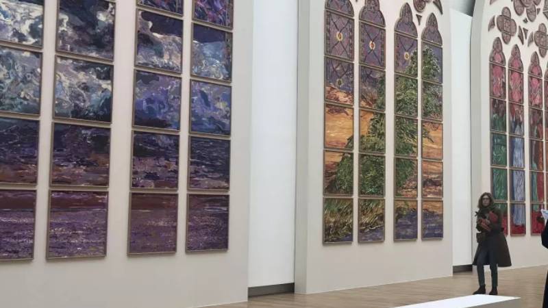 Las nuevas vidrieras macronianas de Notre-Dame generan una fuerte polmica en Francia