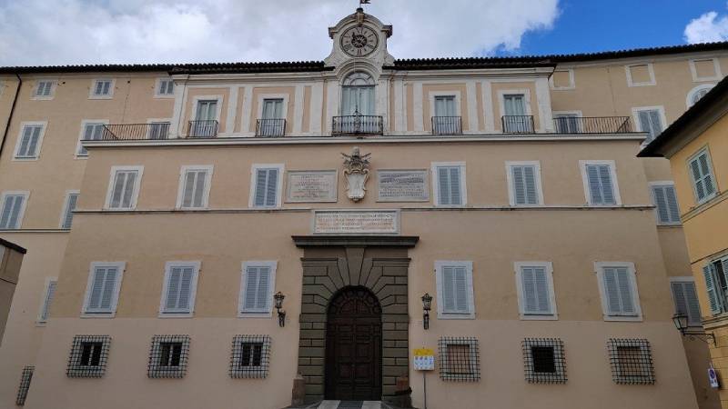Len XIV recibe a Zelenski en Castel Gandolfo y reitera su llamamiento a una paz justa en Ucrania