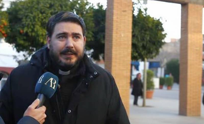 P. Rafael Prados: �Mis feligreses de Adamuz supieron ver en los heridos el rostro de Cristo sufriente�