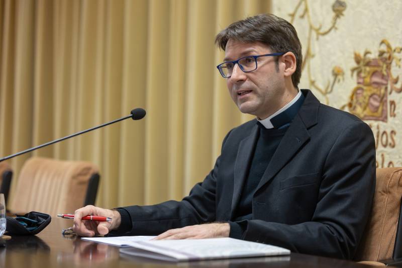 El procedimiento penal extrajudicial de la Iglesia genera riesgos de discrecionalidad y desigualdad jur�dica
