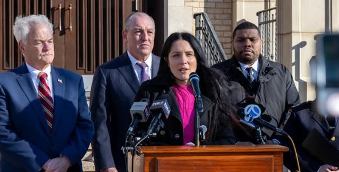 Crece la preocupaci�n por la seguridad de las iglesias cat�licas en Nueva York