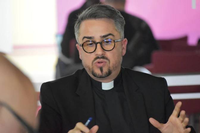 Los seminarios espa�oles detienen su declive: 1.066 candidatos al sacerdocio y menos abandonos gracias a un discernimiento m�s temprano
