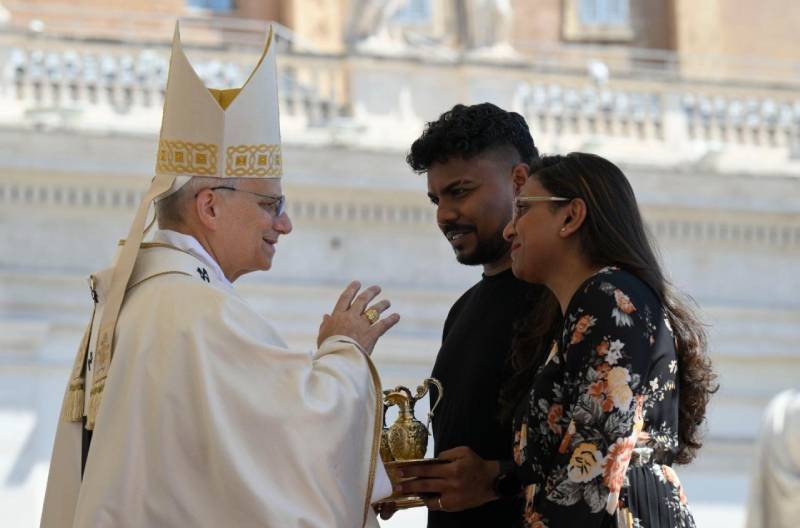 Le�n XIV convoca a los presidentes de las Conferencias Episcopales en octubre de 2026 para un discernimiento sobre la pastoral familiar