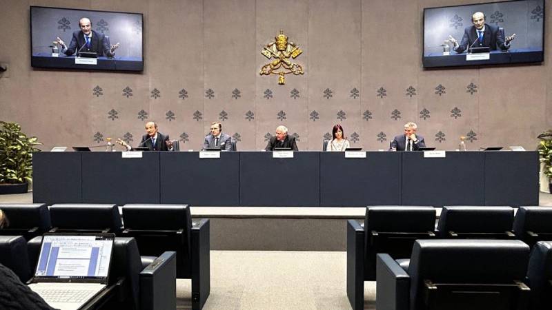 La Pontificia Academia para la Vida defiende la licitud moral del xenotrasplante (de �rganos animales al hombre)