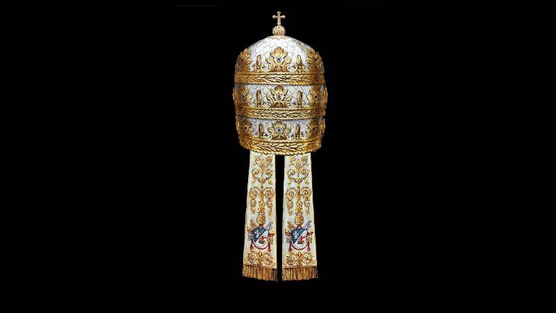 Cat�licos estadounidenses recaudan fondos para regalar una tiara papal a Le�n XIV
