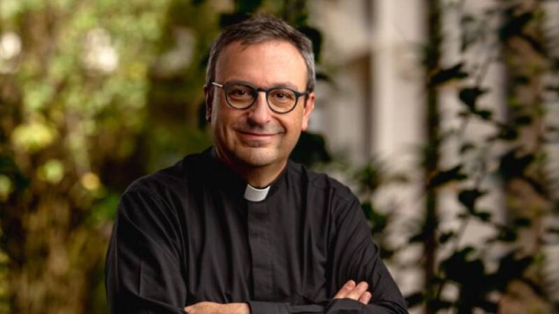 Un experto en �tica de la inteligencia artificial asume la canciller�a de la Pontificia Academia para la Vida