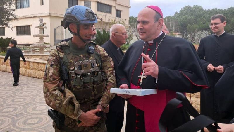 El Nuncio en el L�bano describe los ataques israel�es contra Beirut como �sin precedentes� y pide un alto el fuego