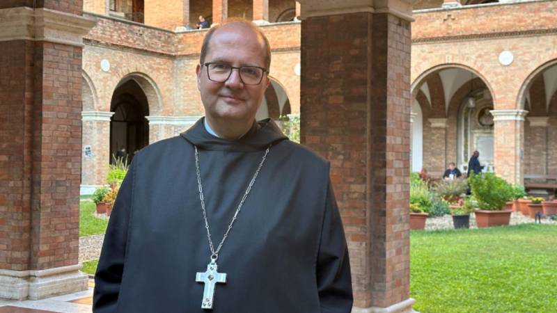 El Abad Primado de todos los benedictinos afirma que la Misa antigua �ha adquirido derecho de arraigo en la Iglesia�