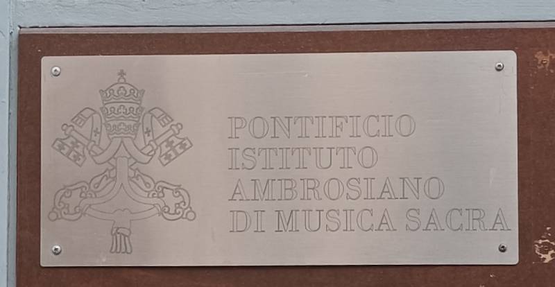 �La m�sica no es sacra por sonar en una iglesia, sino por estar pensada para la liturgia�