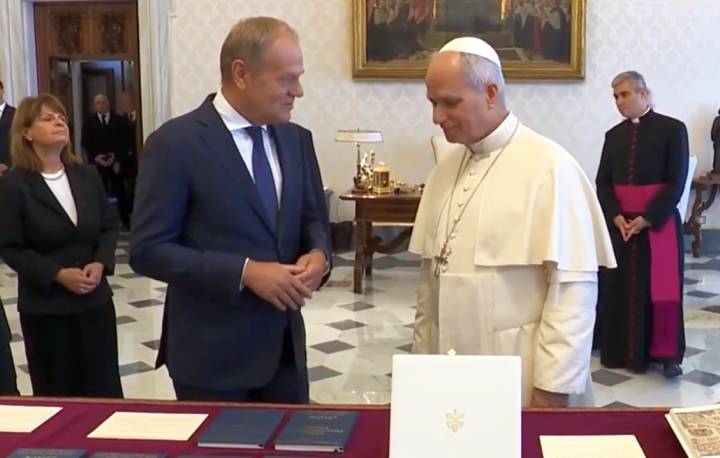 Donald Tusk, contra la clase de religi�n