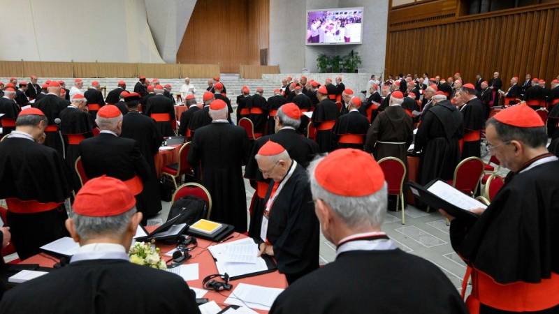 Le�n XIV cierra el Consistorio extraordinario con un llamamiento a la paz y el anuncio de un encuentro sobre �Amoris laetitia� en octubre