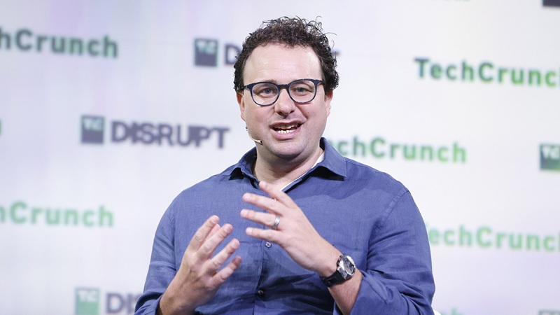 Anthropic, la empresa detr�s del sistema de IA Claude, pide una pausa global en el desarrollo de la inteligencia artificial tras la enc�clica del Papa