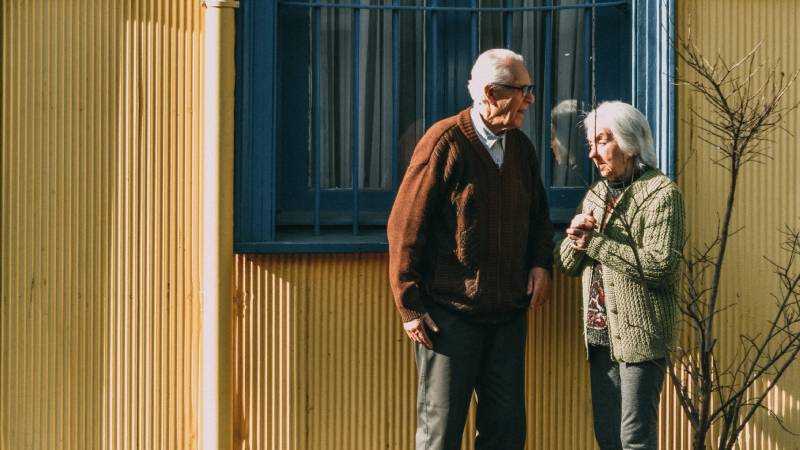 El Papa denuncia el anonimato y el olvido que sufren los mayores y presenta la vejez como tiempo de encuentro con Dios