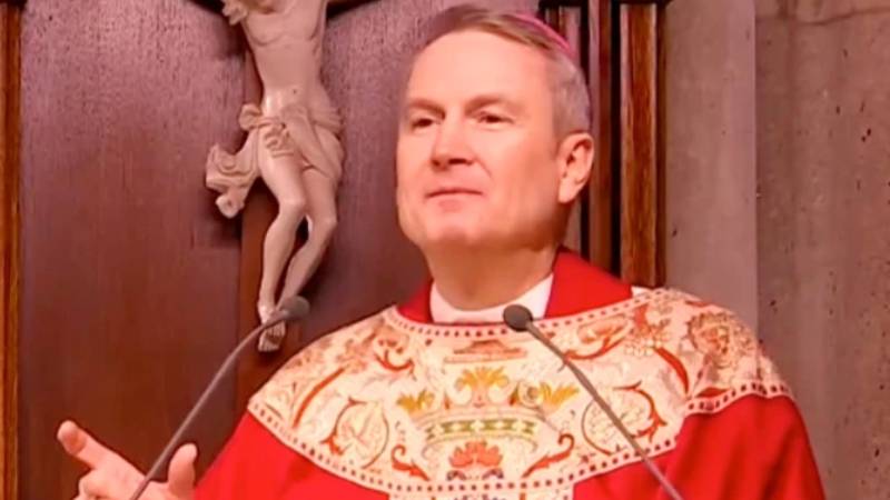 Mons. Hicks denuncia la contradicci�n de Nueva York: rescatar suicidas en los puentes y recetar f�rmacos letales en las consultas