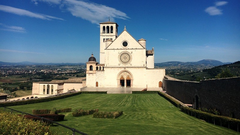 As�s se prepara para recibir al Papa Le�n XIV y a miles de j�venes de todo el mundo